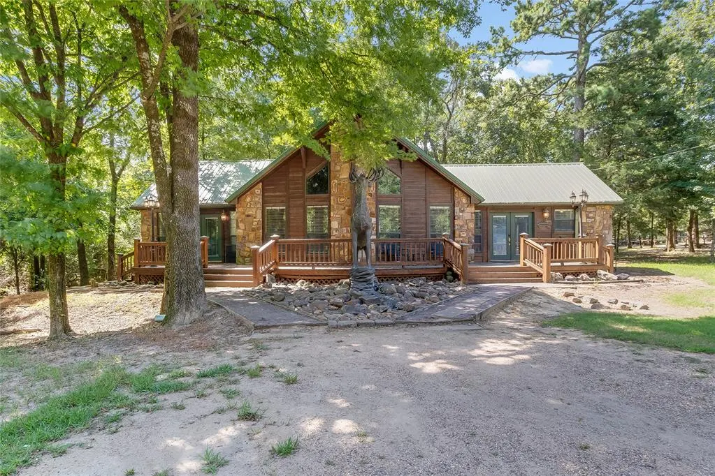 Front exterior — 20 Woodland Circle, Broken Bow, OK 74728