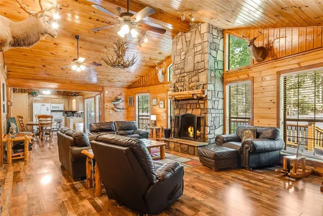 Photo 4 — 20 Woodland Circle, Broken Bow, OK 74728