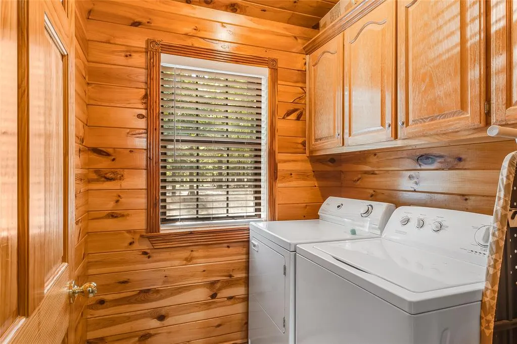 Photo 8 — 20 Woodland Circle, Broken Bow, OK 74728