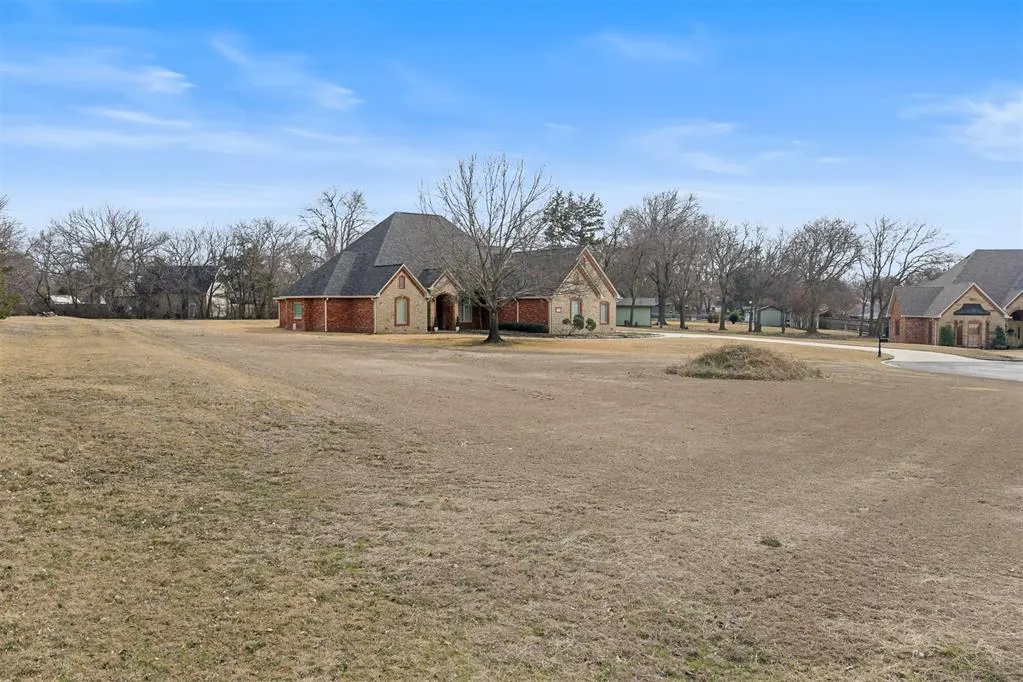 Photo 9 — 2205 Torrey Pines, Ardmore, OK 73401
