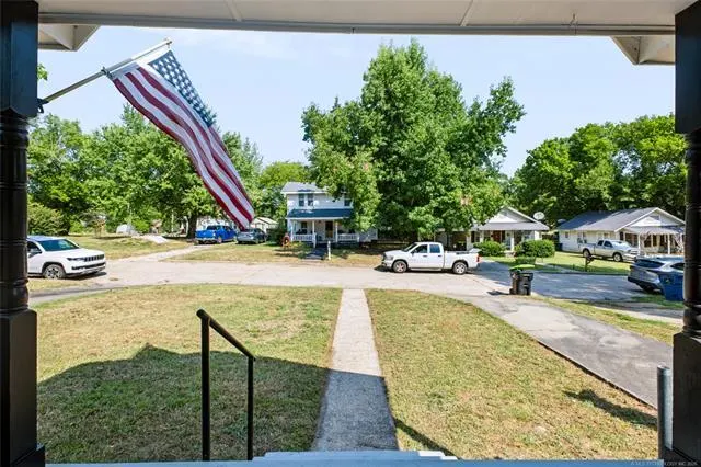 Photo 34 — 609 N Oak Street, Holdenville, OK 74848