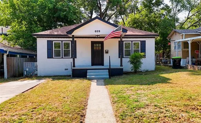 Photo 35 — 609 N Oak Street, Holdenville, OK 74848