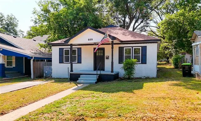 Photo 37 — 609 N Oak Street, Holdenville, OK 74848