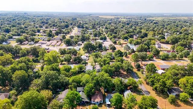 Photo 41 — 609 N Oak Street, Holdenville, OK 74848
