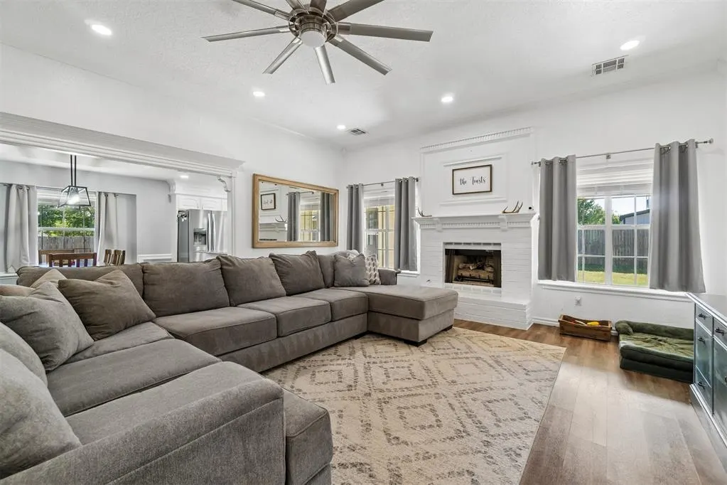 Photo 5 — 907 Ruby Lane, Oklahoma City, OK 73130