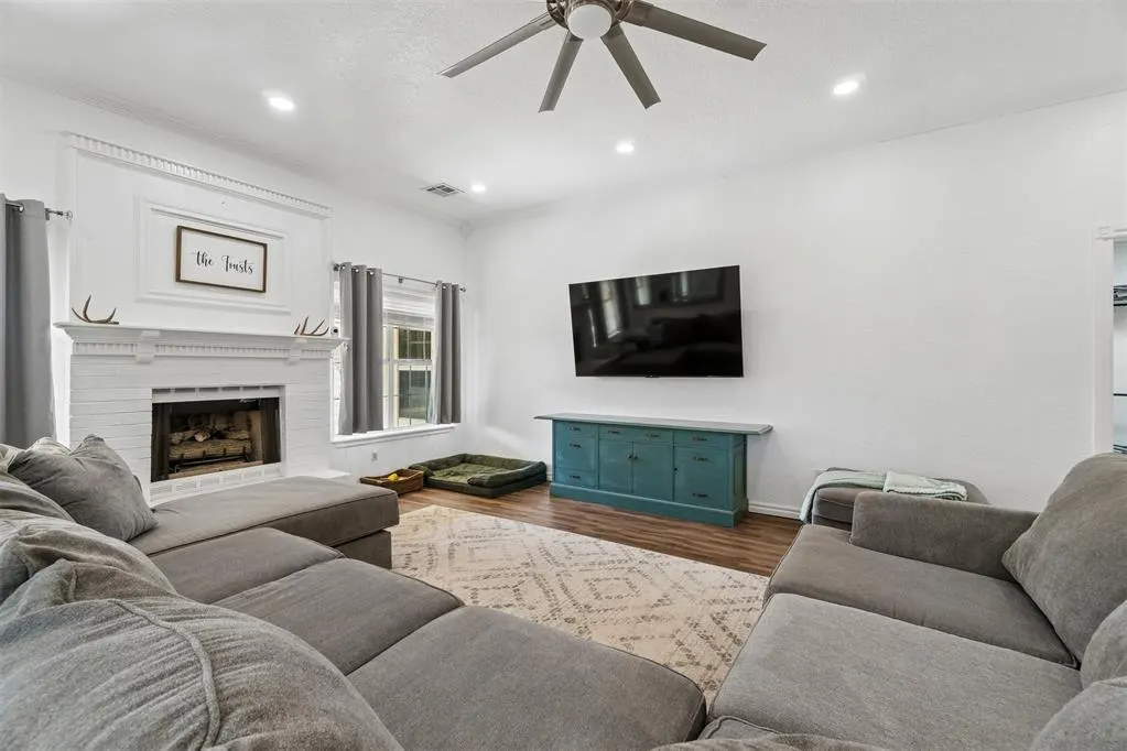 Photo 7 — 907 Ruby Lane, Oklahoma City, OK 73130