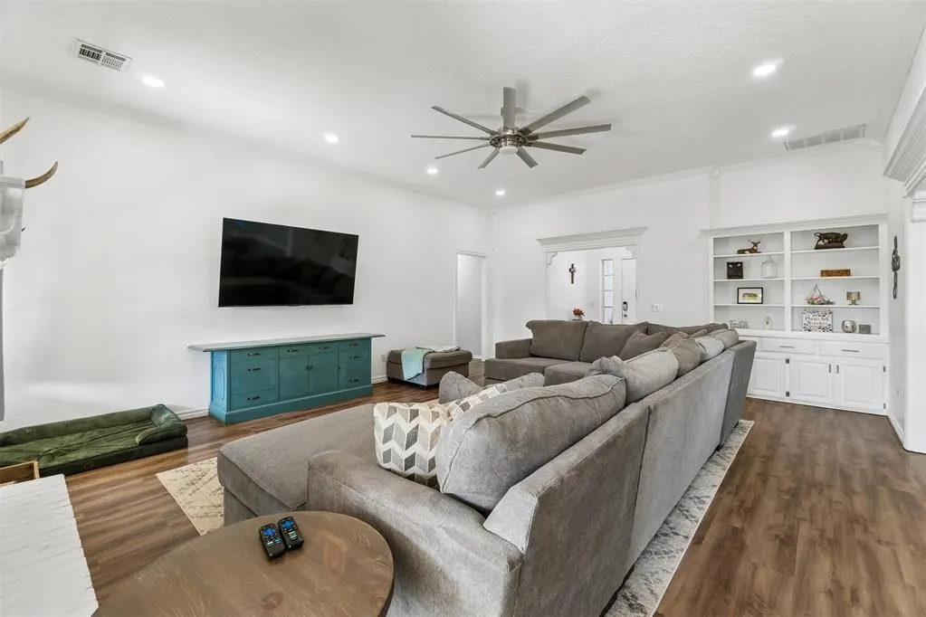 Photo 8 — 907 Ruby Lane, Oklahoma City, OK 73130