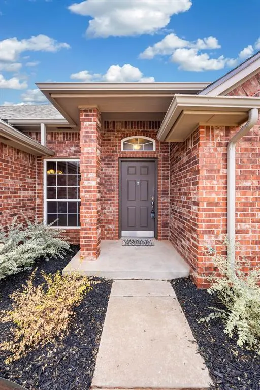 Photo 3 — 7520 NW 135th Street, Oklahoma City, OK 73142