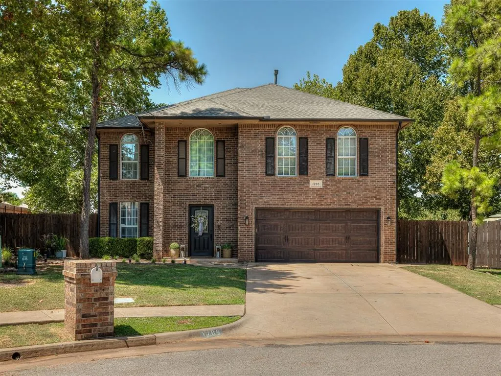 Front exterior — 1205 Ponderosa Pine, Edmond, OK 73012