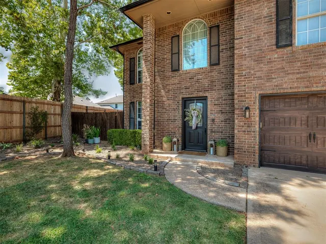 Photo 2 — 1205 Ponderosa Pine, Edmond, OK 73012