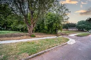 Photo 2 — 1709 NW 8th Street, Oklahoma City, OK 73106