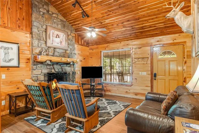 Photo 4 — 22 Woodland Circle, Broken Bow, OK 74728