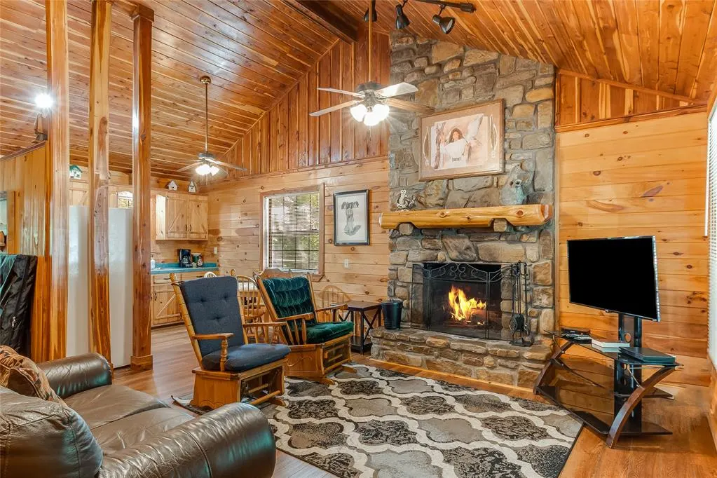 Photo 5 — 22 Woodland Circle, Broken Bow, OK 74728