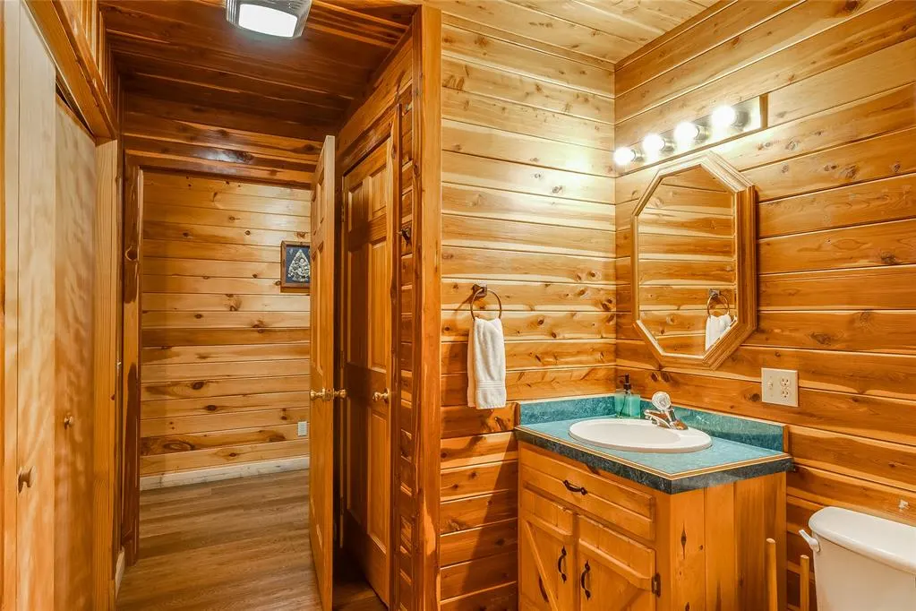 Photo 10 — 22 Woodland Circle, Broken Bow, OK 74728