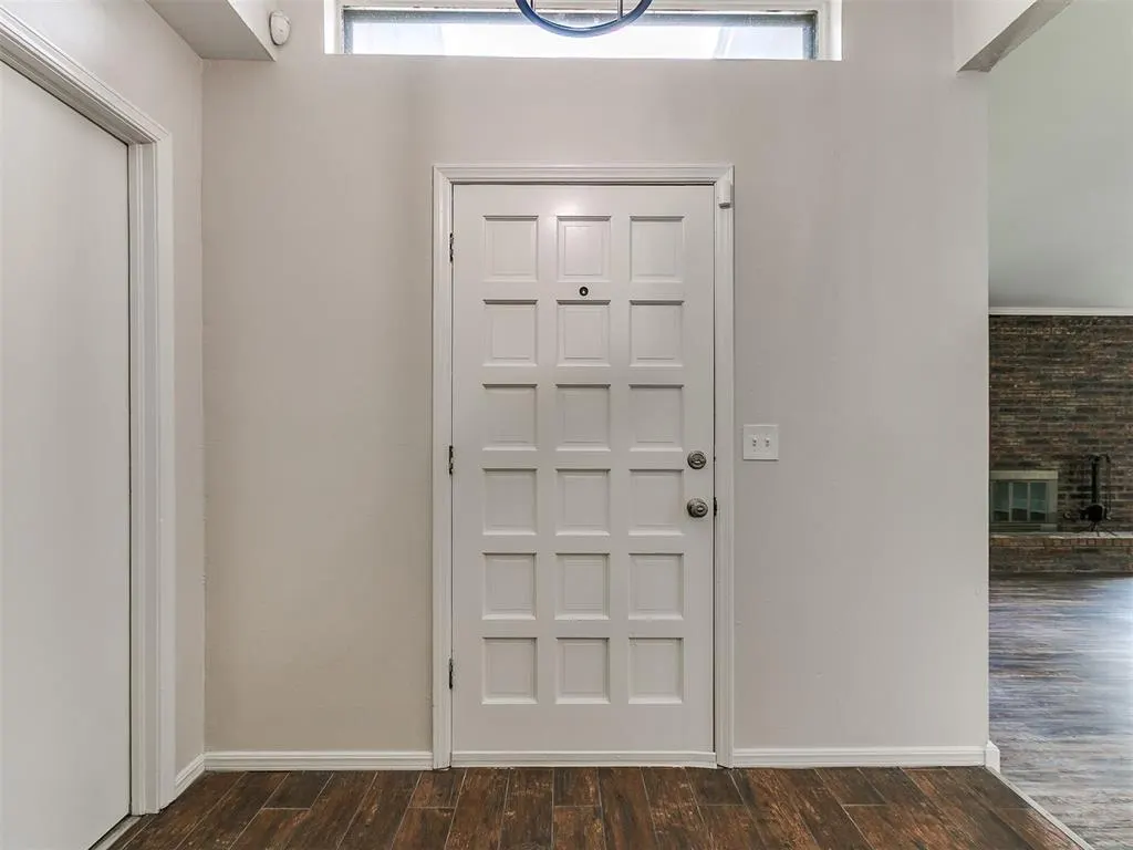 Photo 4 — 8208 N Crestline Court, Oklahoma City, OK 73132