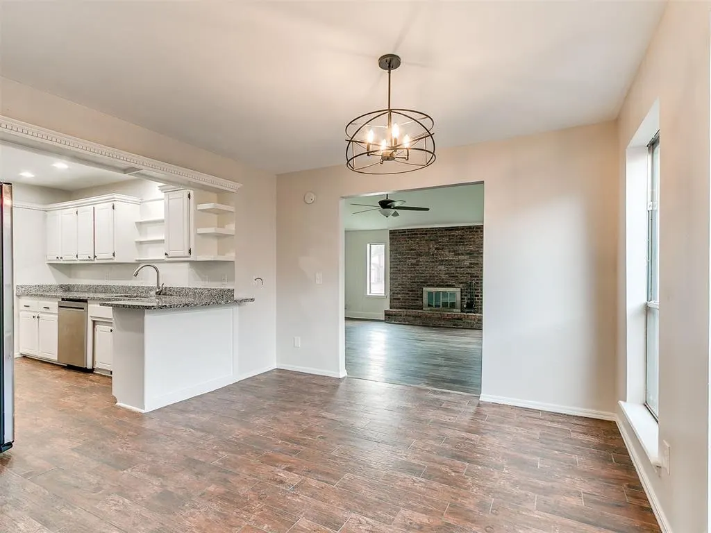 Photo 12 — 8208 N Crestline Court, Oklahoma City, OK 73132