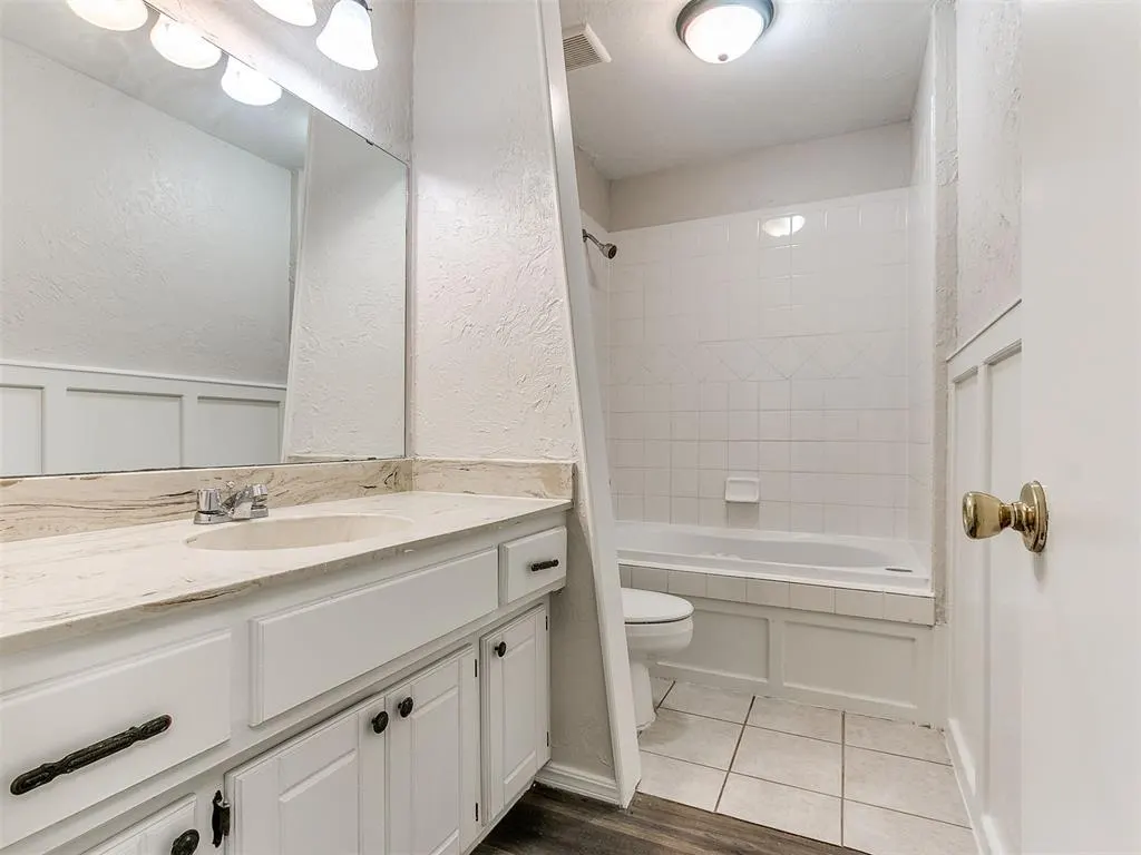Photo 24 — 8208 N Crestline Court, Oklahoma City, OK 73132