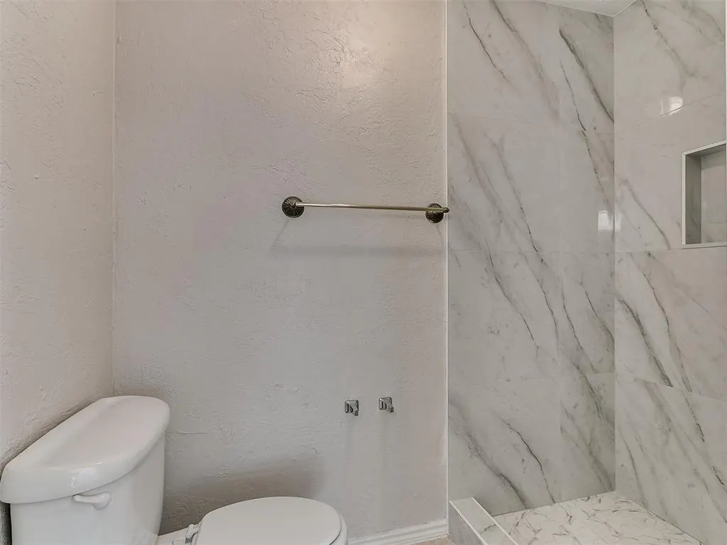 Photo 34 — 8208 N Crestline Court, Oklahoma City, OK 73132