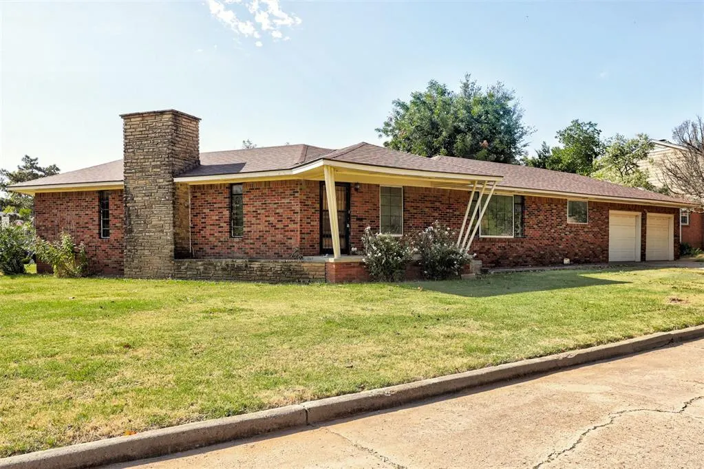 Front exterior — 3250 Winter Drive, Oklahoma City, OK 73112