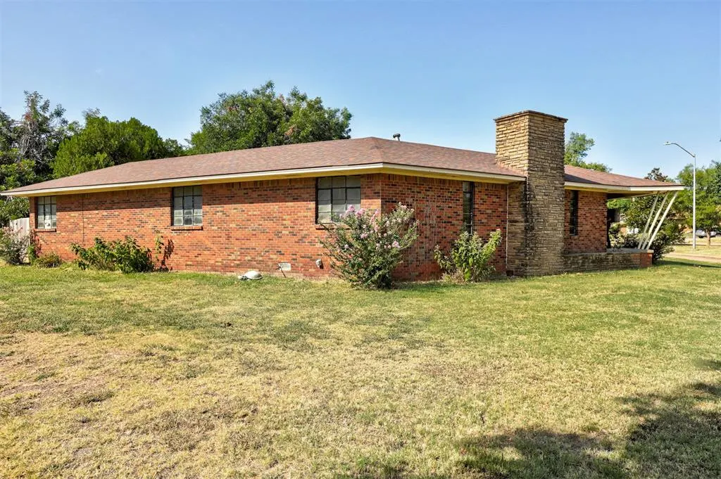 Photo 3 — 3250 Winter Drive, Oklahoma City, OK 73112