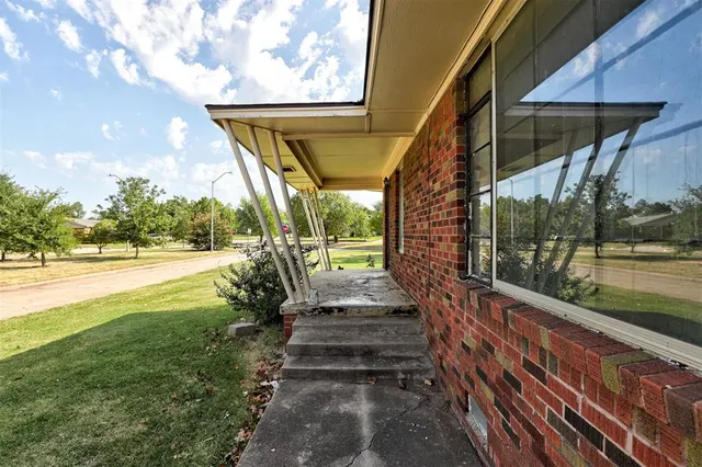 Photo 4 — 3250 Winter Drive, Oklahoma City, OK 73112