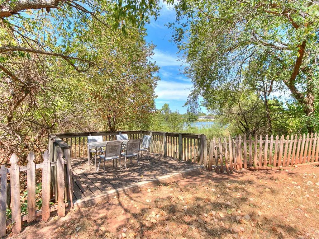 Photo 9 — 2125 Allenhurst Street, Norman, OK 73071