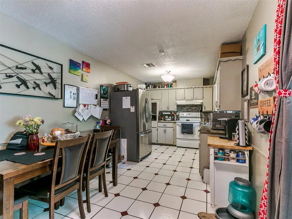 Photo 21 — 2125 Allenhurst Street, Norman, OK 73071
