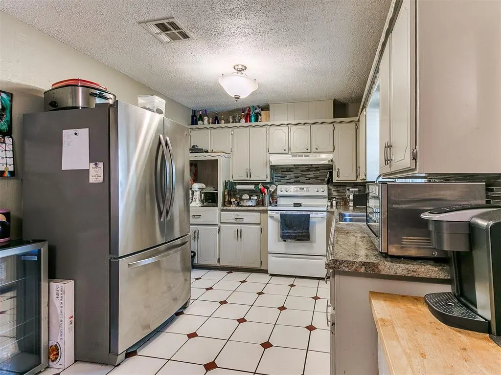 Photo 24 — 2125 Allenhurst Street, Norman, OK 73071