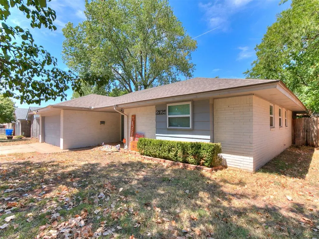 Photo 4 — 2125 Allenhurst Street, Norman, OK 73071