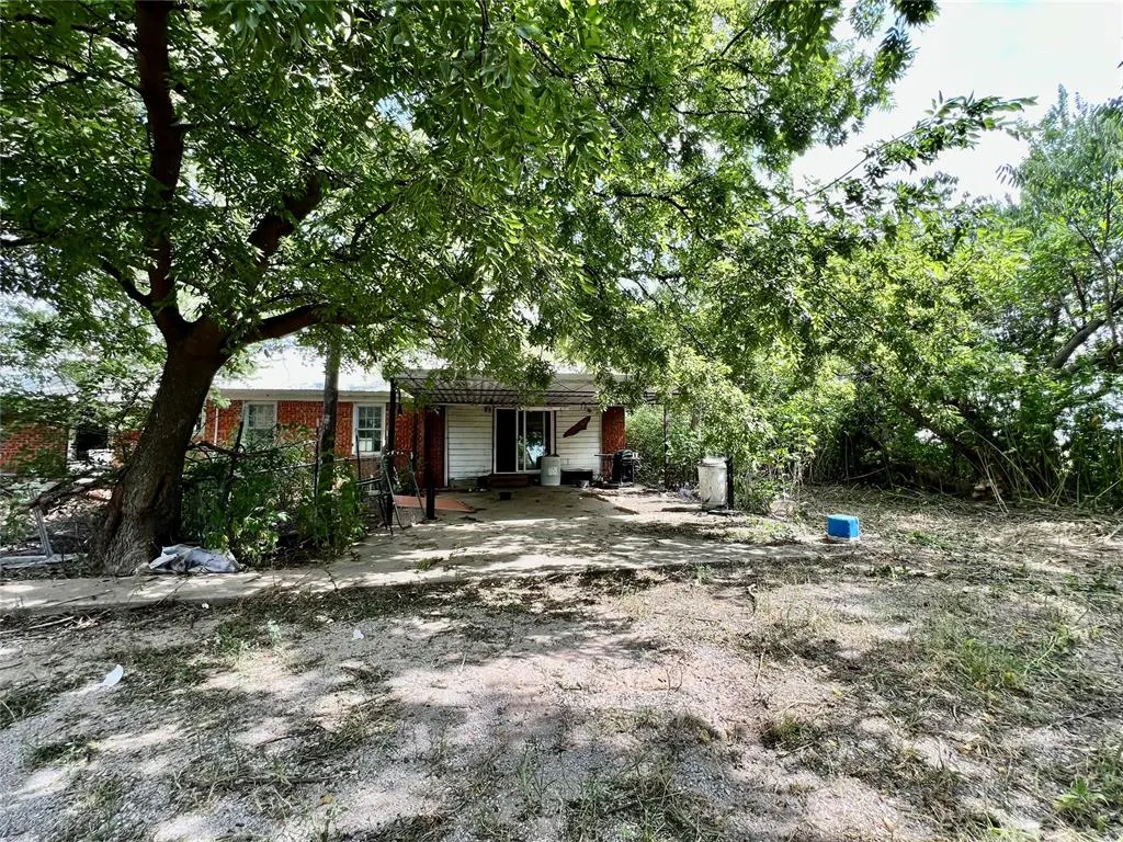 Photo 2 — 50576 E County Road 1510, Stratford, OK 74872