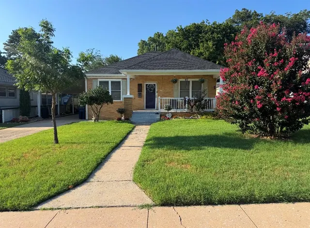 Photo 2 — 713 W Main Street, Purcell, OK 73080