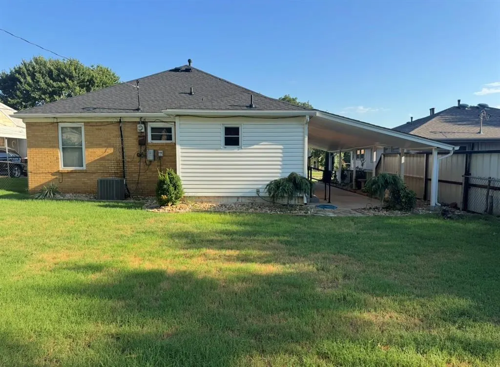 Photo 27 — 713 W Main Street, Purcell, OK 73080