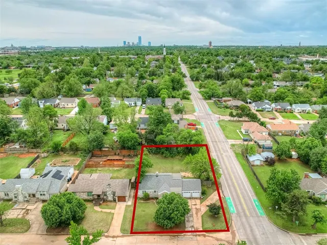Photo 2 — 720 NW 49th Street, Oklahoma City, OK 73118