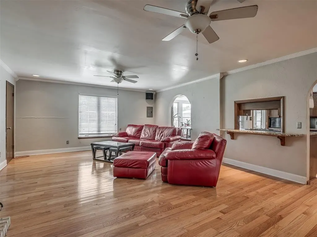 Photo 10 — 720 NW 49th Street, Oklahoma City, OK 73118