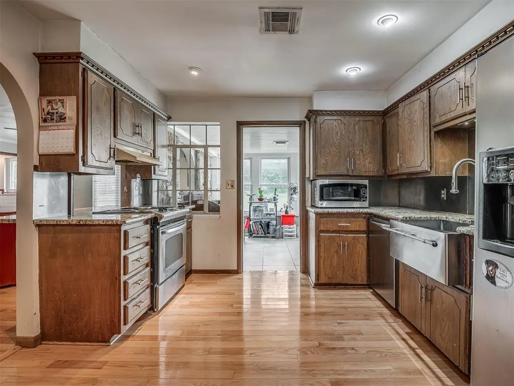 Photo 15 — 720 NW 49th Street, Oklahoma City, OK 73118