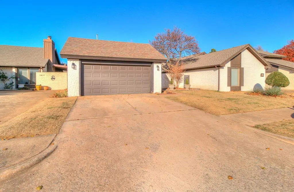 Front exterior — 3813 Ives Way Way, Norman, OK 73072