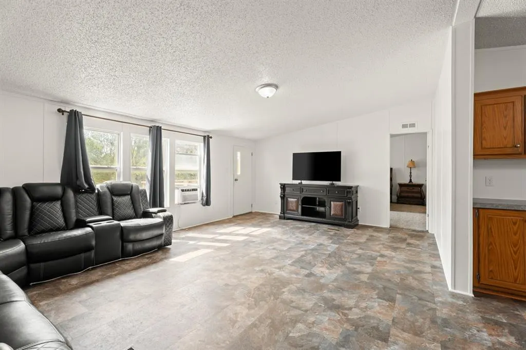 Photo 15 — 3120 Rancho Drive, Guthrie, OK 73044