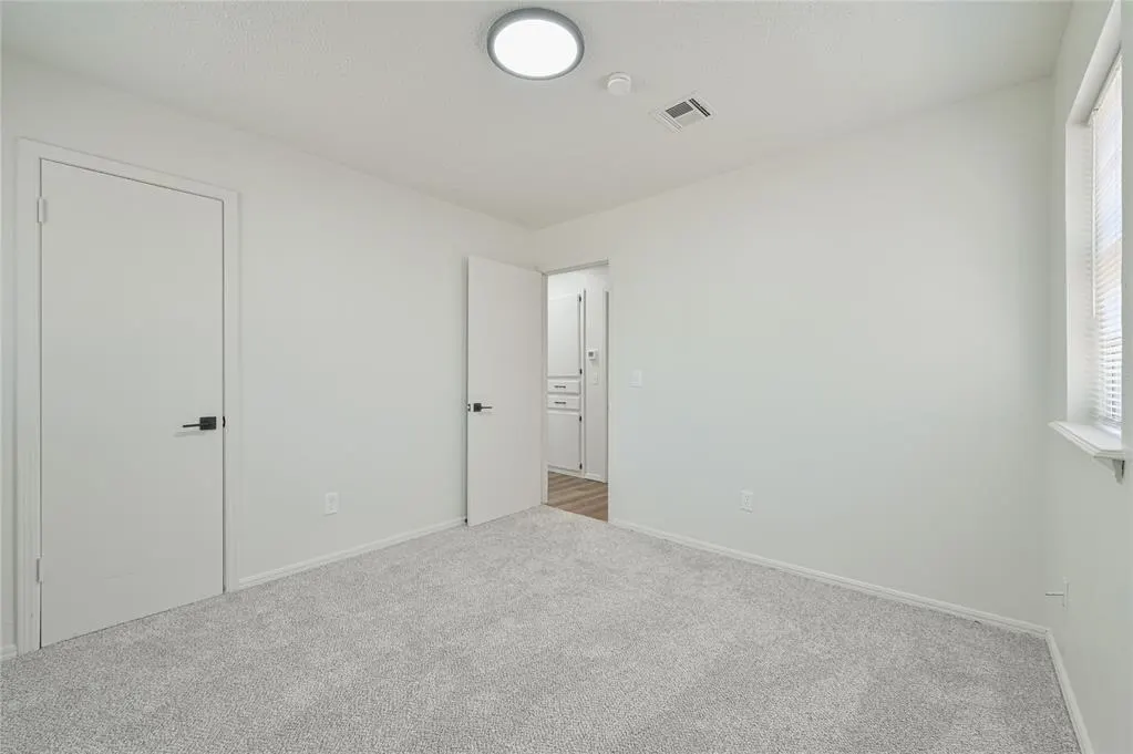 Photo 19 — 4005 N Oak Grove Drive, Midwest City, OK 73110