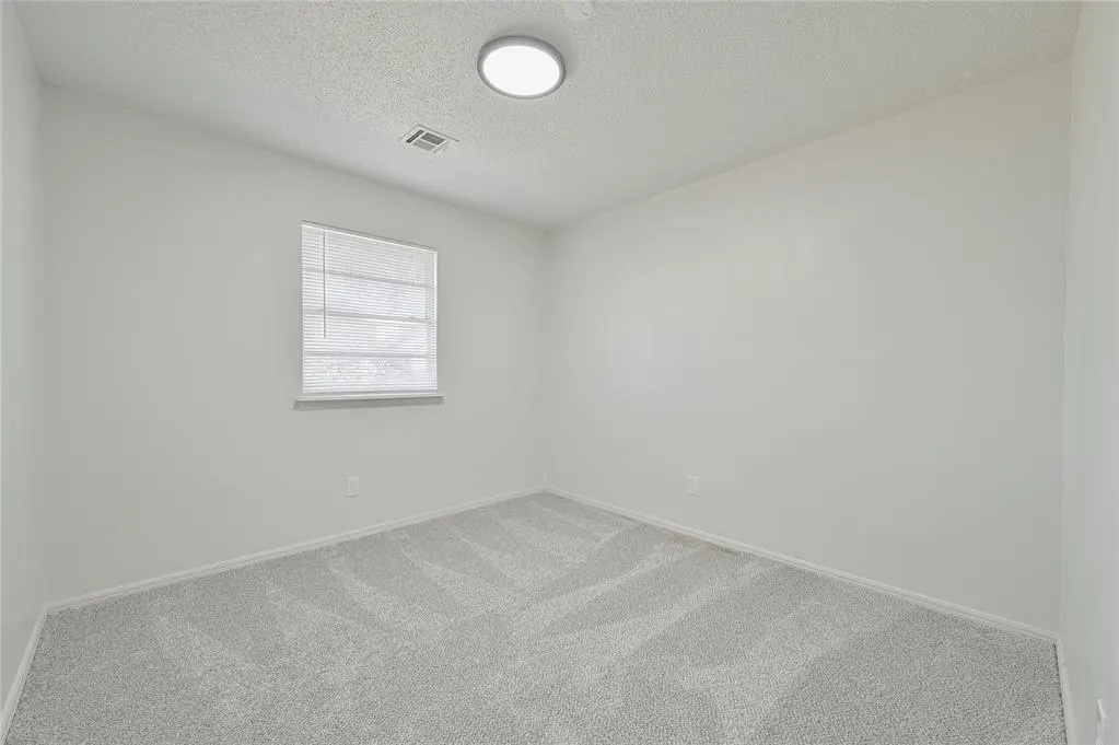 Photo 22 — 4005 N Oak Grove Drive, Midwest City, OK 73110