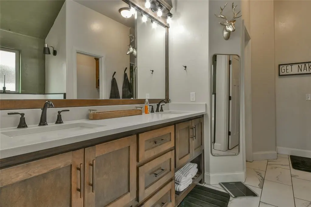 Photo 21 — 1208 N Wisteria Terrace, Mustang, OK 73064