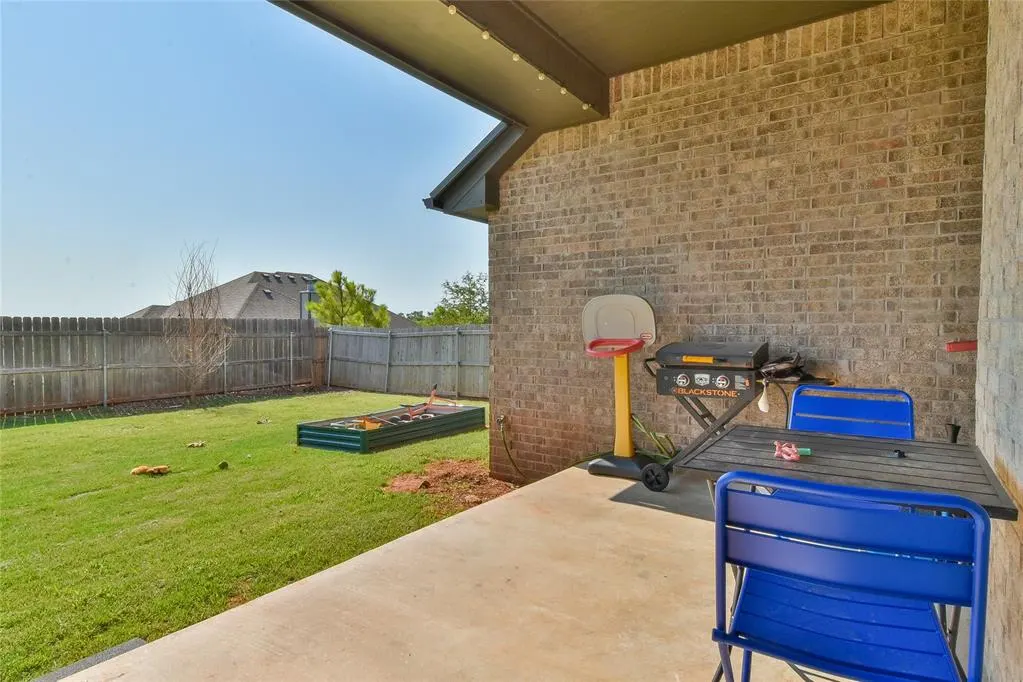 Photo 35 — 1208 N Wisteria Terrace, Mustang, OK 73064