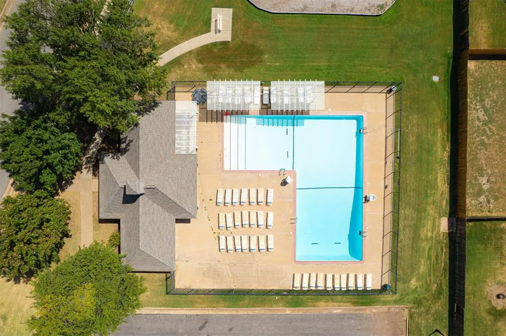 Photo 37 — 1617 Napa Valley Road, Edmond, OK 73013