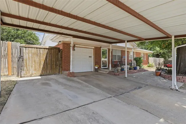 Photo 4 — 7125 NW 5th Street, Oklahoma City, OK 73127