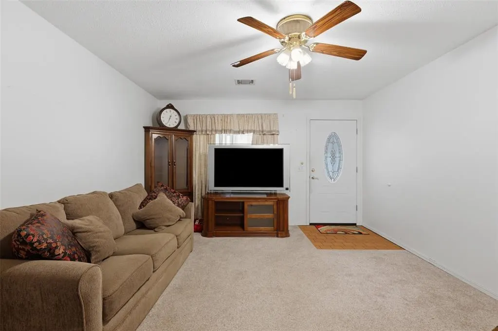 Photo 9 — 7125 NW 5th Street, Oklahoma City, OK 73127