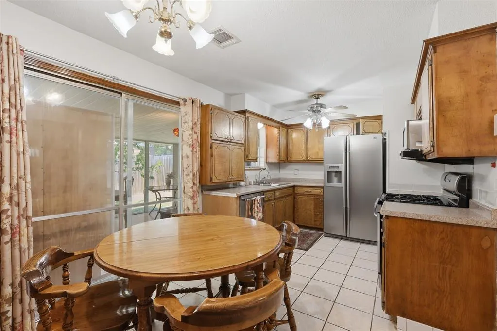 Photo 10 — 7125 NW 5th Street, Oklahoma City, OK 73127
