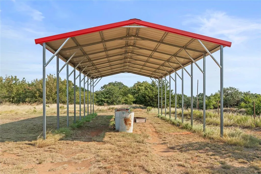 Photo 23 — 81613 N 2520 Road, Watonga, OK 73772