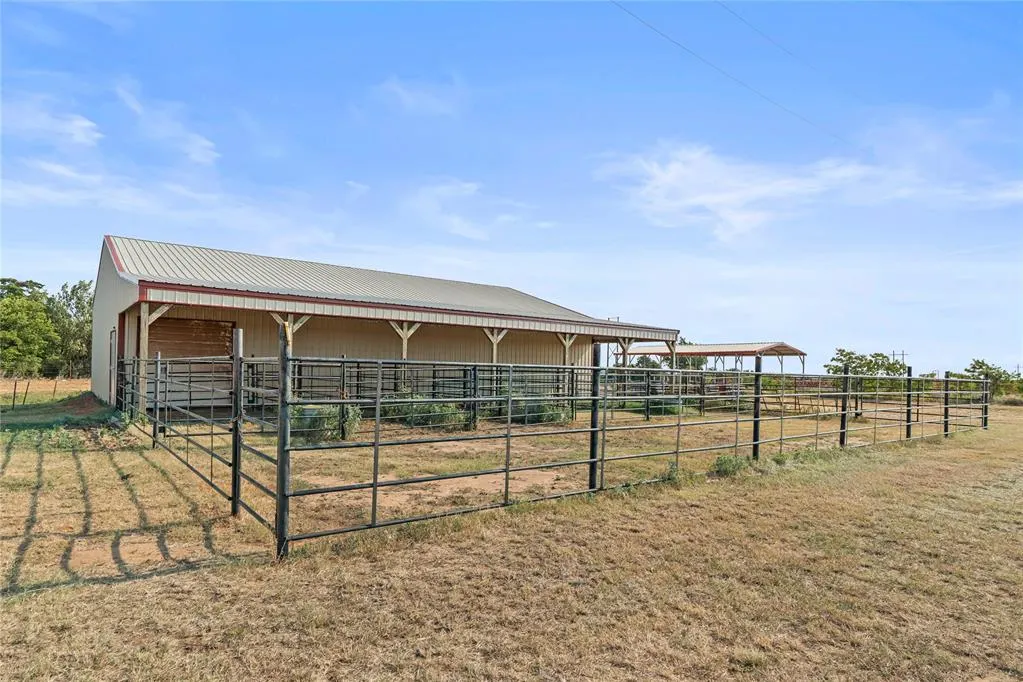 Photo 26 — 81613 N 2520 Road, Watonga, OK 73772