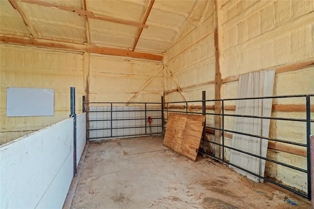 Photo 29 — 81613 N 2520 Road, Watonga, OK 73772