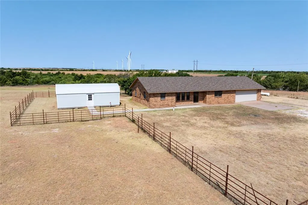 Photo 48 — 81613 N 2520 Road, Watonga, OK 73772