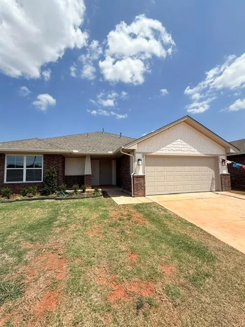 Front exterior — 1816 Pin Cherry Lane, Moore, OK 73160